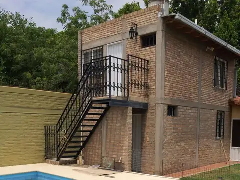 VENTA DE CASA CON PISCINA