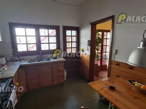 Depto Tipo Casa 5 ambientes con 2 baños