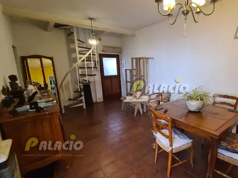 Depto Tipo Casa en Venta de 4 dormitorios