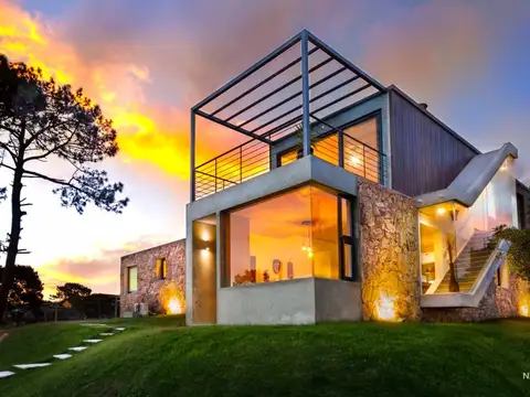 Opción excepcional de casa, en la hermosa costa uruguaya
