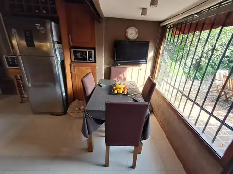 Depto Tipo Casa en Venta de 4 ambientes