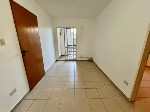 Alquiler departamento 1 dormitorio con balcón - Rodriguez/Urquiza - Barrio Pichincha