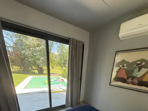 Casa en Alquiler Temporal con 1 cochera