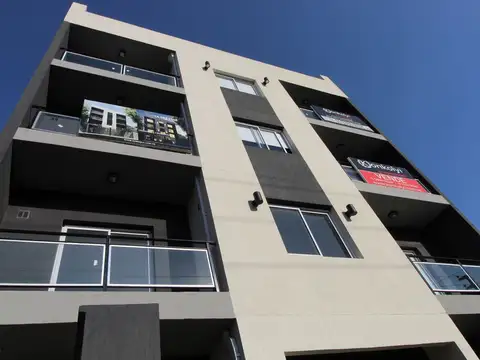 Departamento en Venta en Villa Luzuriaga, USD 45.000