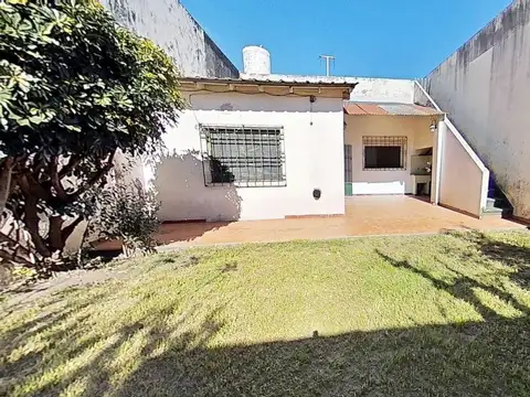 PH de 4 Ambientes con Gran Jardín y Terraza | 165 m² Totales