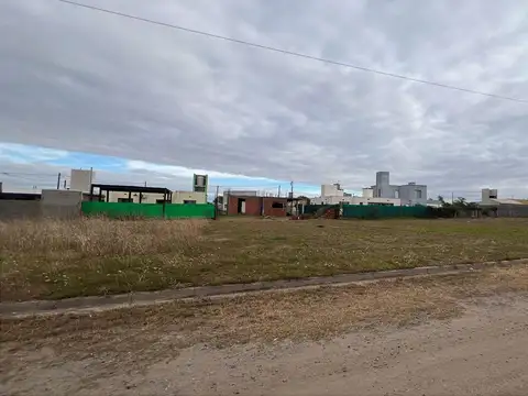 Terreno en Venta 25  mts Fondo