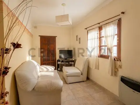 Casa de 3 dormitorios en venta en Berisso