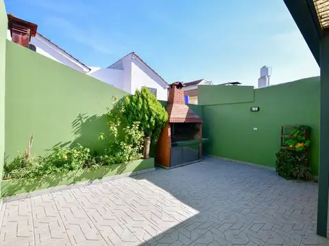 CASA PH VENTA LA PLATA PATIO COCHERA 3 DORMITORIOS