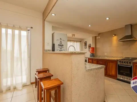 Casa 5 ambientes con 5 baños