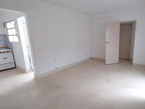 Depto Tipo Casa 3 ambientes con 1 baño