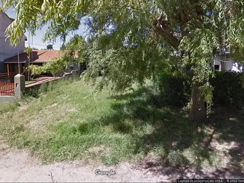 De Las Sirenas e/ Cruz del Sur y Santa María