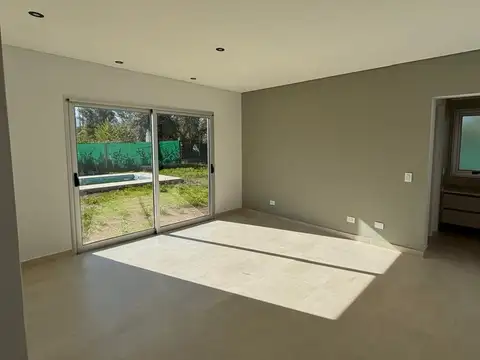 Casa en Alquiler 1 año