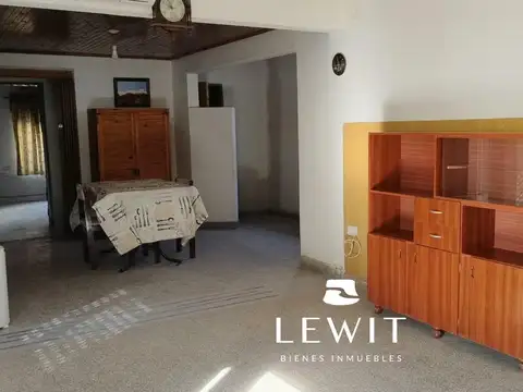 Casa 7 ambientes con 3 baños