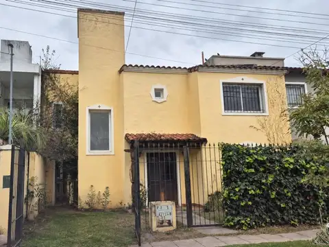Casa en Alquiler en Zona Centro, Salta