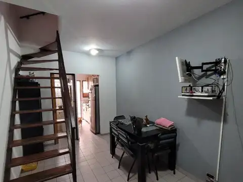 Depto Tipo Casa 3 ambientes con 1 baño