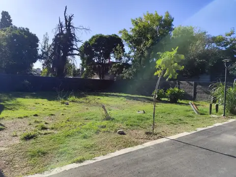 Terreno en Venta en Barrio Parque Leloir, USD 67.000