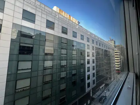 Oficina 2 ambientes con 4 baños