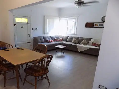 CHALET 4 AMBIENTES – Bº IGLESIA HURLINGHAM