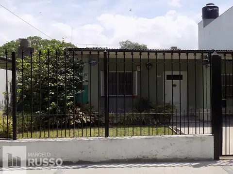 CHALET 4 AMBIENTES – Bº IGLESIA HURLINGHAM