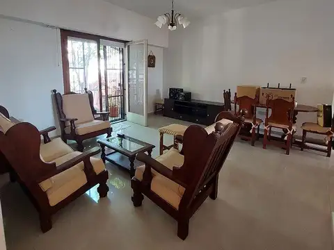 Depto Tipo Casa en Venta en Floresta, USD 123.000