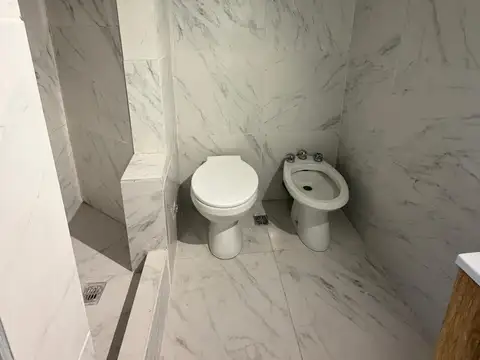 VENTA. DEPARTAMENTO DE 1 AMB RECICLADO AL FRENTE. SAN MARTIN 3200, MAR DEL PLATA
