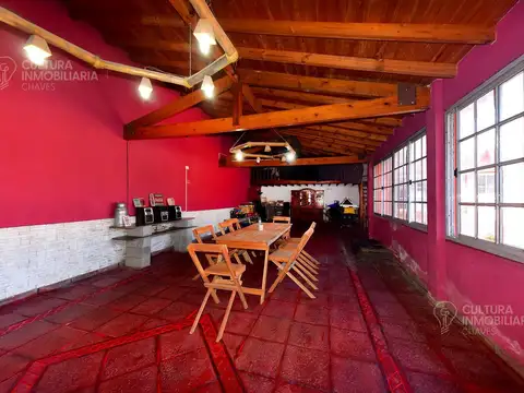 Casa en Venta con 1 cochera