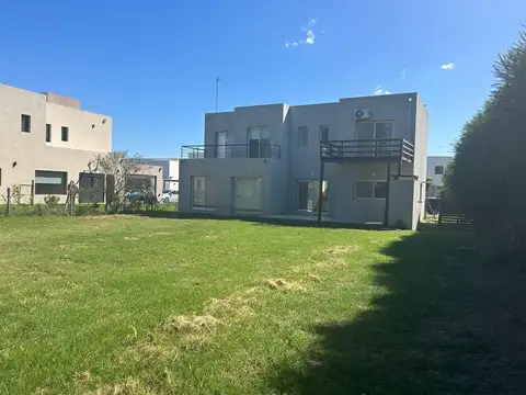 Casa en Venta en San Matias, USD 240.000