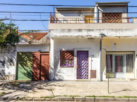 Casa 7 ambientes con 3 baños