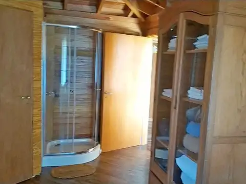 Venta casa en barrio cerca de canal del este