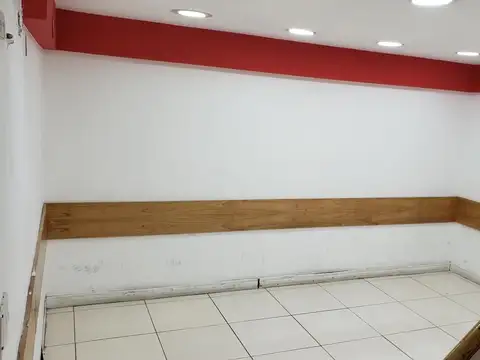 Local en Alquiler en Tribunales, $ 2.000.000