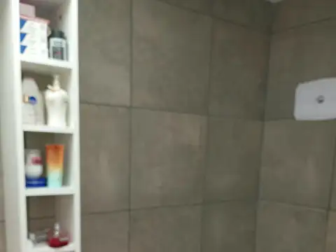 Depto Tipo Casa 5 ambientes con 2 baños