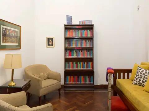 Casa 11 ambientes con 7 baños