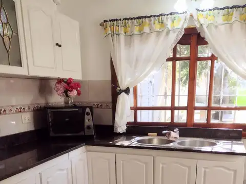 Casa en Alquiler Temporal con 1 cochera
