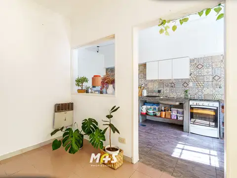 Depto Tipo Casa en Alquiler con 1 cocheras