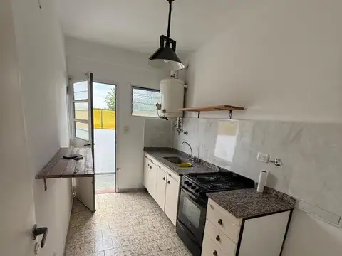 ALQUILER DEPARTAMENTO DOS AMBIENTES EN CASTELAR NORTE