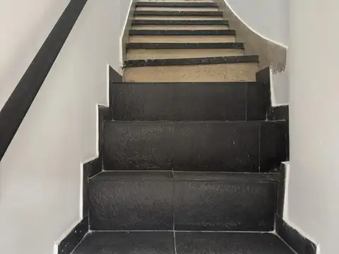 Depto Tipo Casa en Alquiler de 3 ambientes