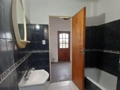 Depto Tipo Casa en Alquiler de 3 ambientes