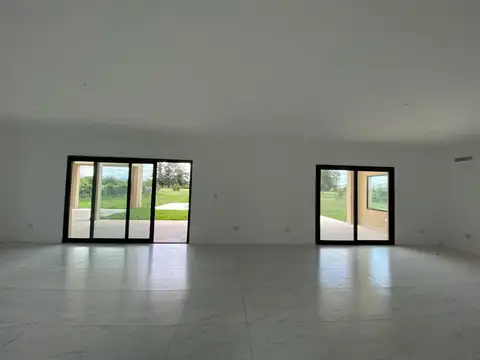 CASA EN ALQUILER