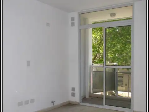 Urquiza 3700, Piso 01