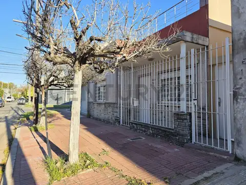 Quintana 2500, Piso 0