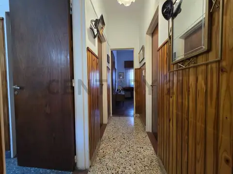 Quintana 2500, Piso 0