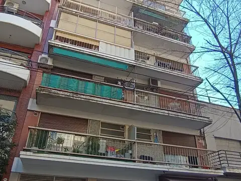 VENTA EN BELGRANO 4 DORMITORIOS, BALCÓN Y PATIO