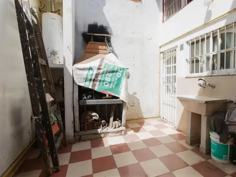 Depto Tipo Casa en Venta con 1 cocheras