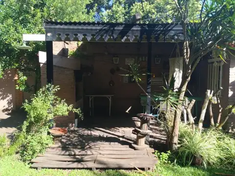Venta Casa -  Villa Luzuriaga