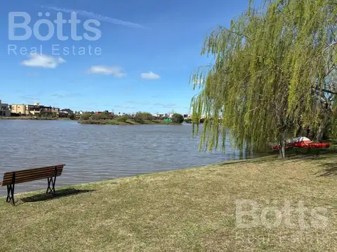 Terreno en Venta de 717,0 m2