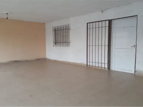 SE VENDEN 3 PROPIEDADES EN BARRIO ADELINA OESTE
