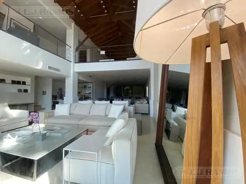 Local en Venta 30 años