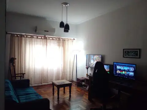 Antezana 400, Piso 2