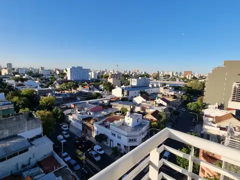 Luis Viale 1800