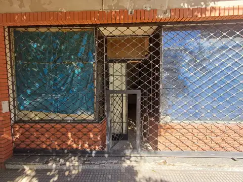 Casa 5 ambientes con 1 baño